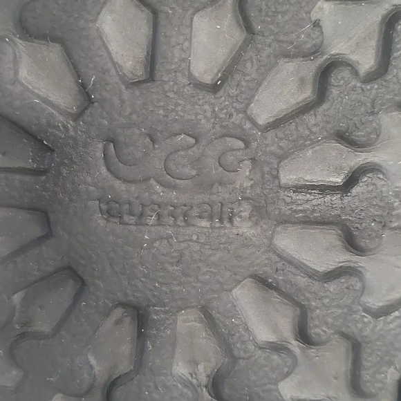 UGG Australia Snake Skin Pattern Bows Boots - Picture 12 of 14